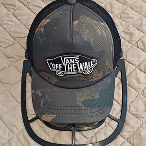 Vans OTW Black & Green Camo Trucker Hat Like New
